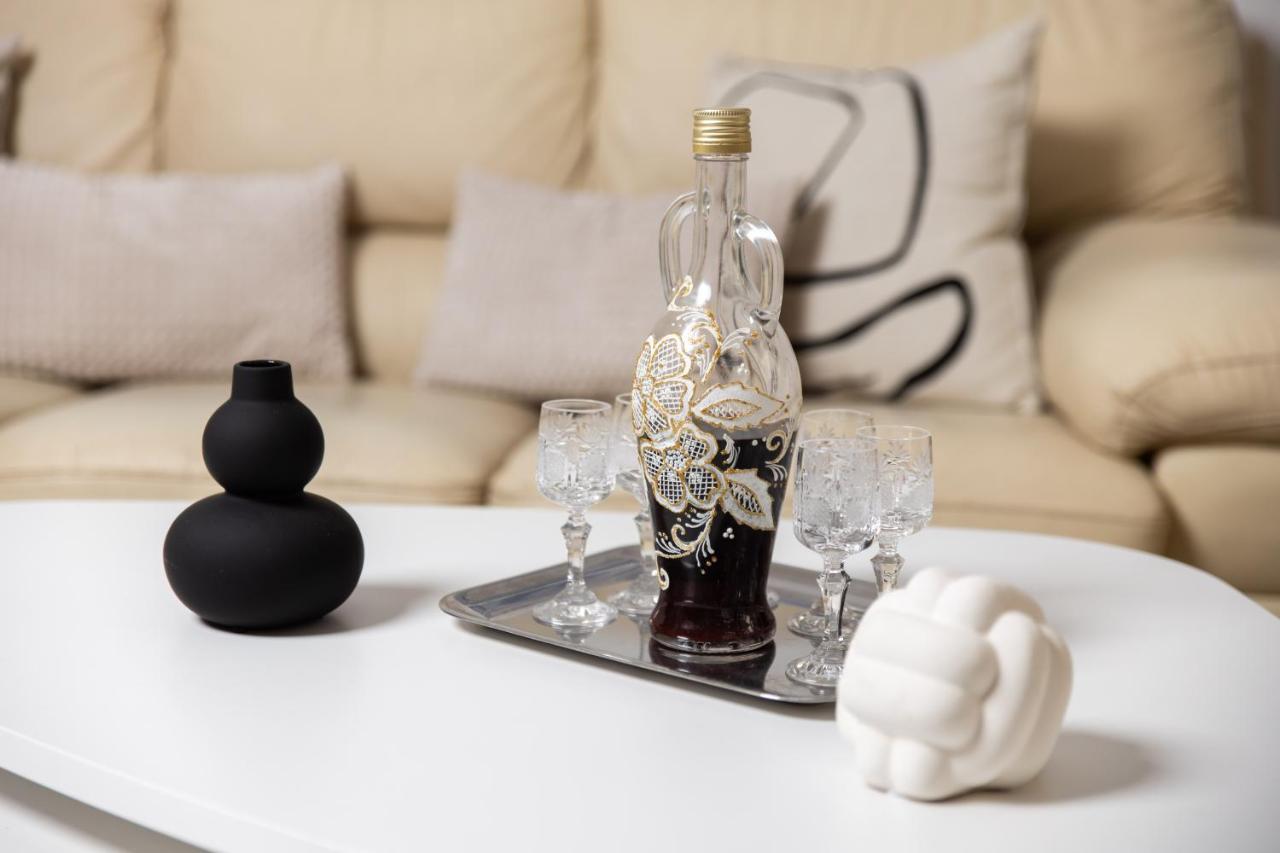 Apartment Flowers Кастав Экстерьер фото